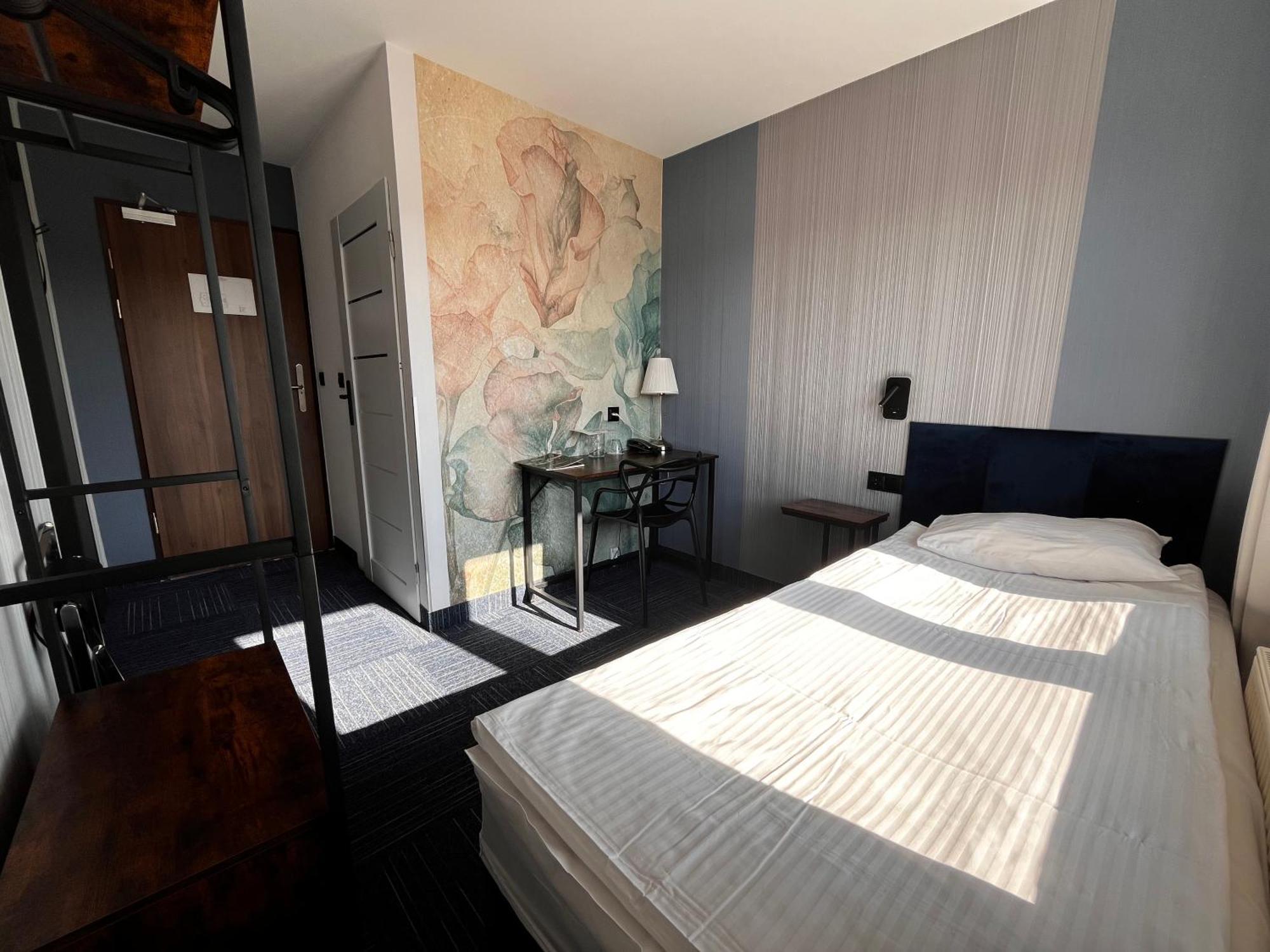 Hotel Marta Oława Kültér fotó