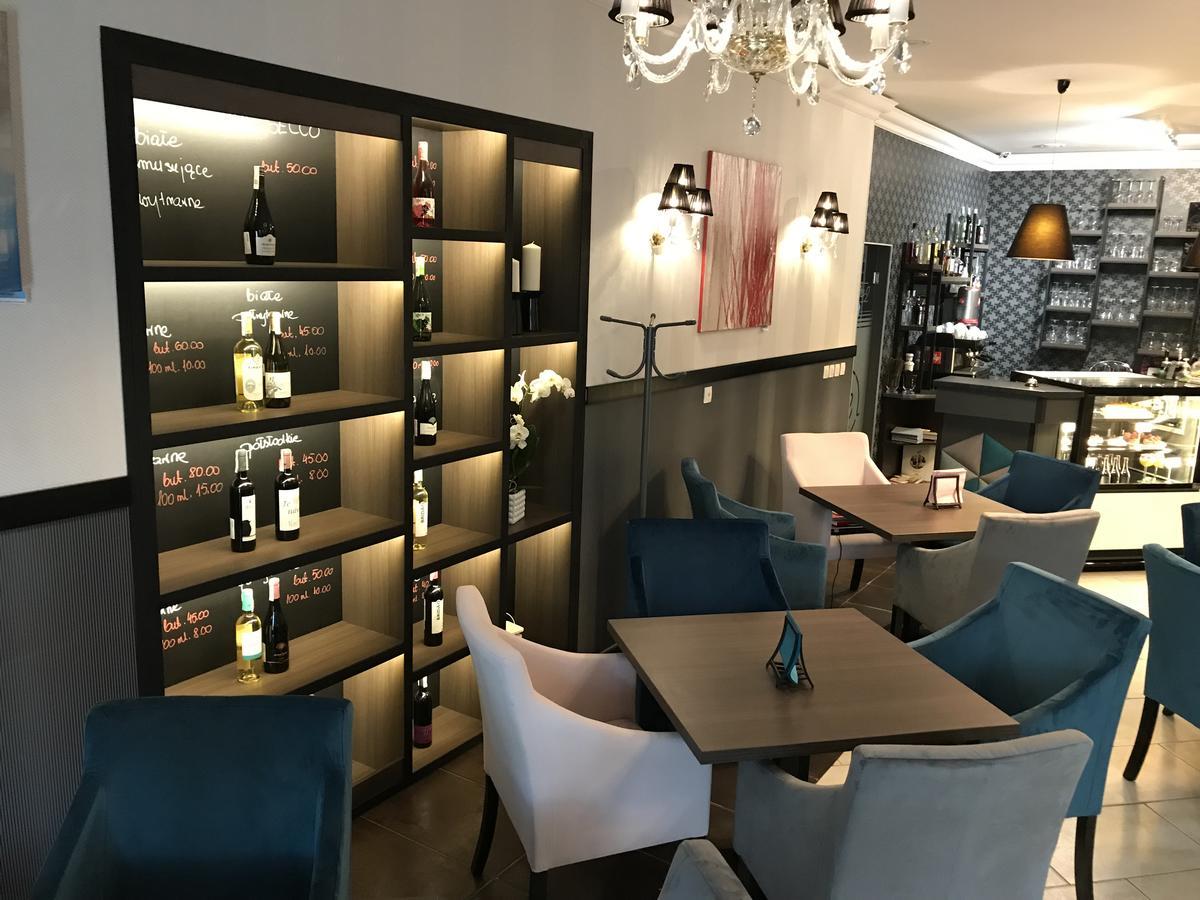 Hotel Marta Oława Kültér fotó